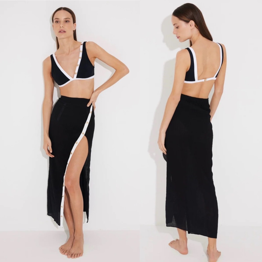 MOEVA | NWT! Pina Black/White Asymmetrical Skirt With Gold Buttons Size: Medium